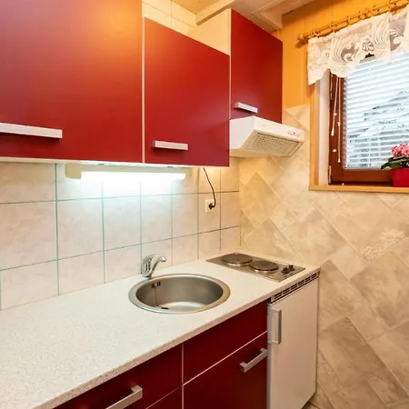 Ara Apartment